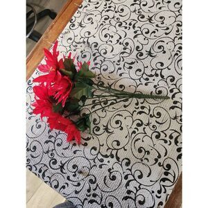 19 Bundles of Faux Poinsettas